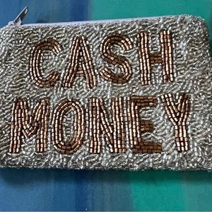 Tiana money pouch. Silver beads with gold beads that says Cash.